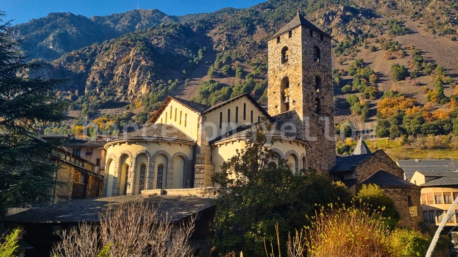 900x506-iglesia-de-san-esteve-andorra-la-vella