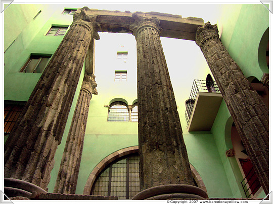 barcelona pictures roman columns