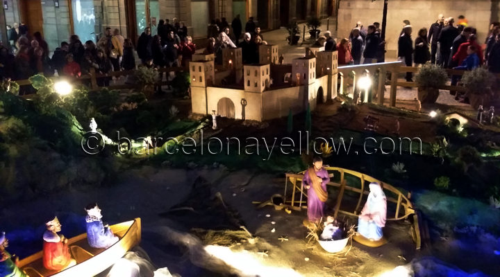 barcelona navidad pessebre plaza sant jaume 